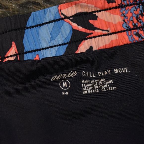 SOLD ON MERC-ARI NWOT: Aerie Sunflower Shorts - Picture 3 of 3